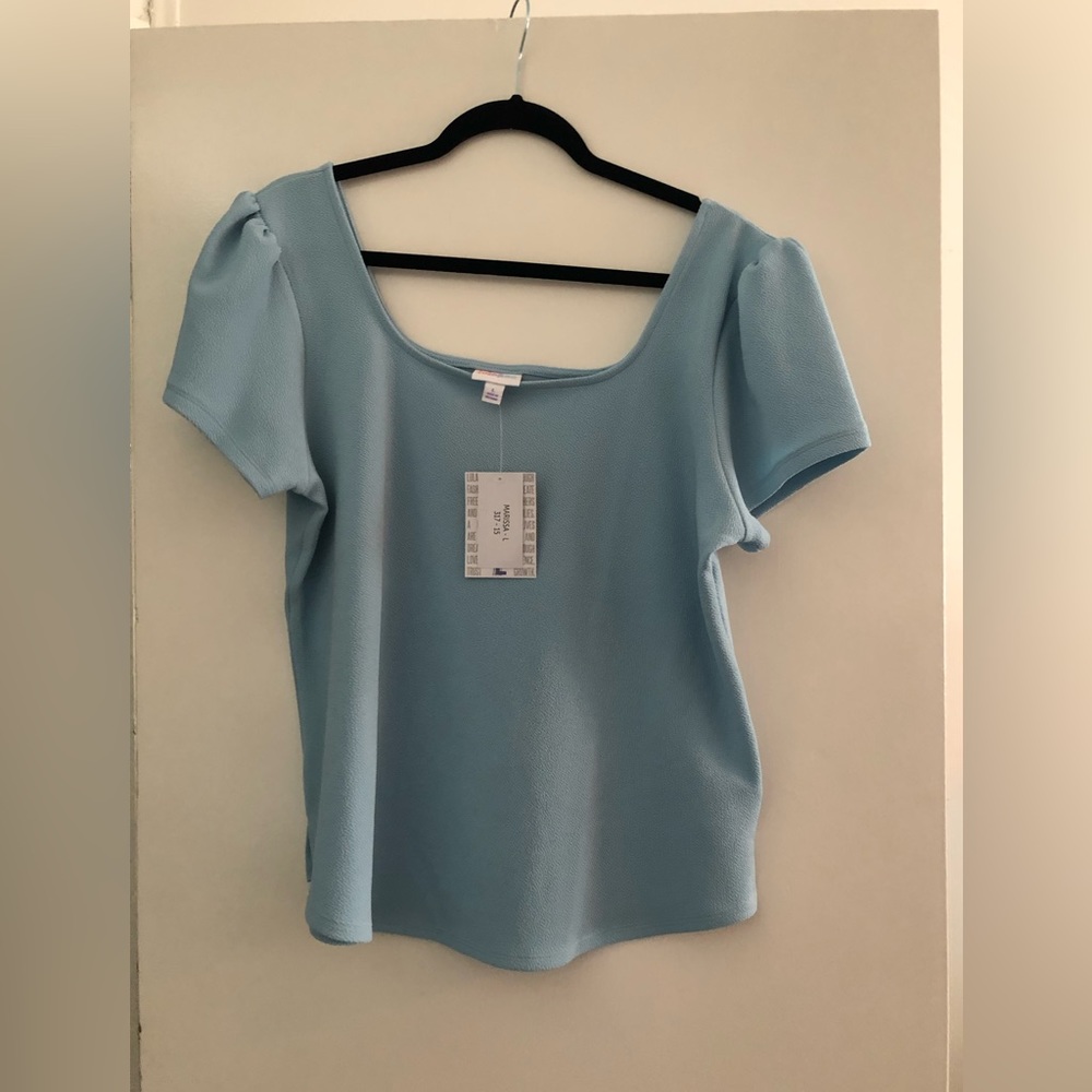 Lularoe NWT Large Marisa Top Light Blue Puff Sleeve